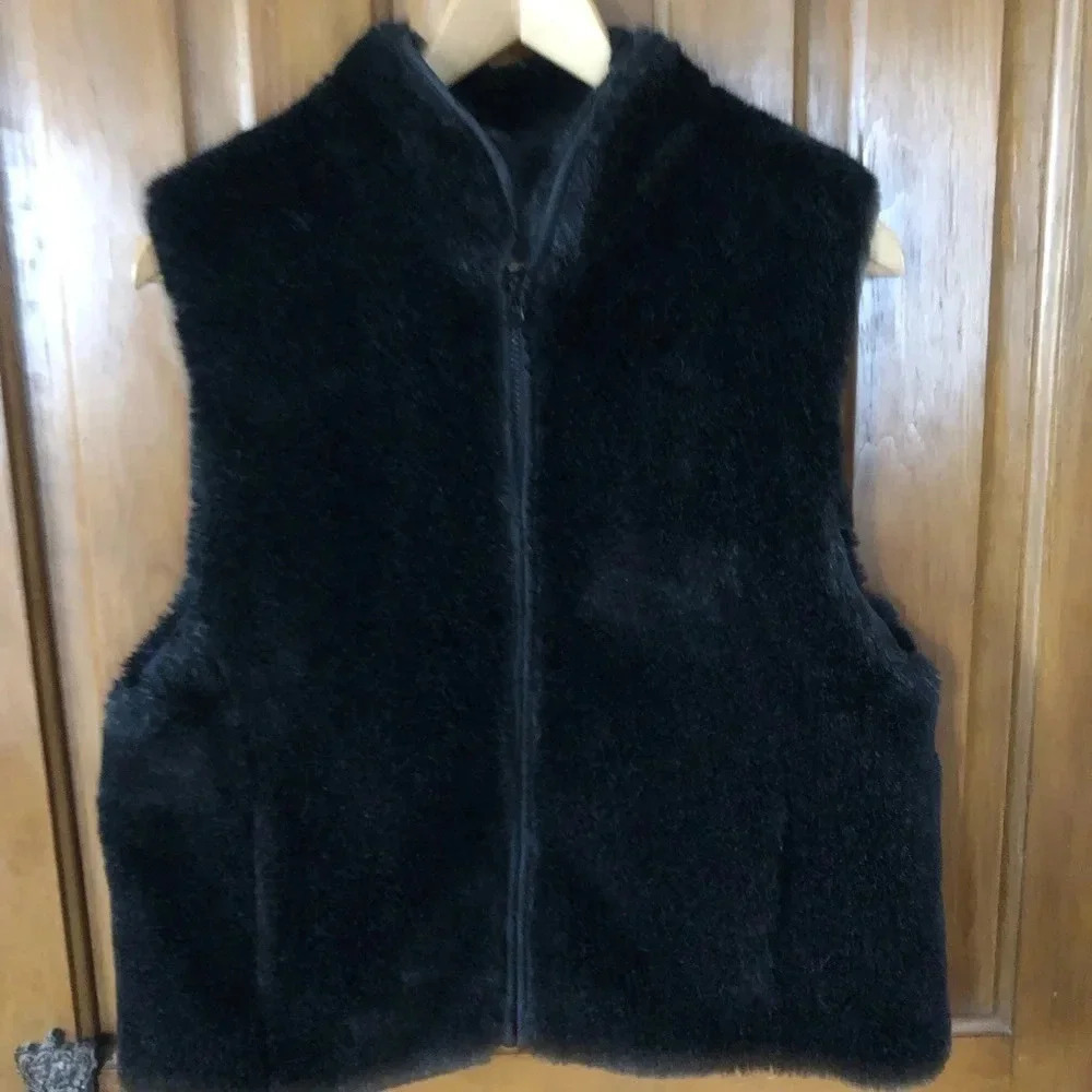 Vintage Super Soft Faux Fur Vest - Picture 3 of 8